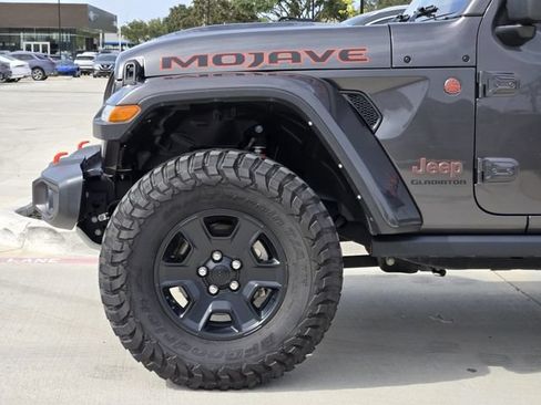 Used 2022 Jeep Gladiator Mojave w/ LED Lighting Group AWD/4WD image 6