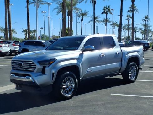 Used 2024 Toyota Tacoma Limited w/ Limited Package (LT) image 8