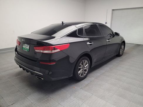 Used 2019 Kia Optima LX image 9