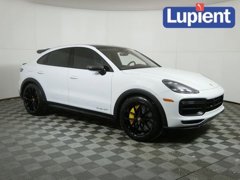 Used 2022 Porsche Cayenne Turbo GT image 1