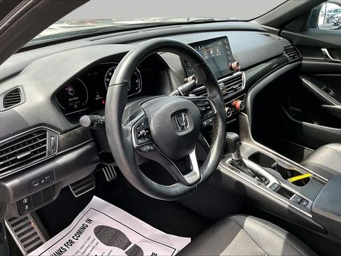 Used 2019 Honda Accord Sport image 18