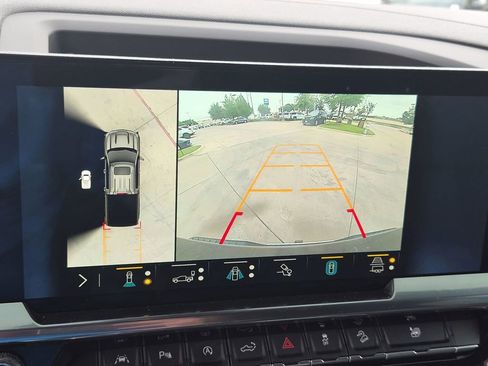 Certified 2023 Chevrolet Silverado 1500 LTZ w/ Technology Package image 17