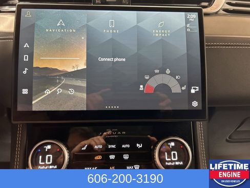 Used 2024 Jaguar F-PACE R-Dynamic S image 16