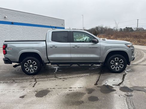 Used 2024 Chevrolet Colorado LT w/ LT Convenience Package III image 6