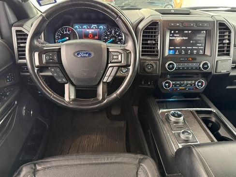Used 2018 Ford Expedition Limited w/ Equipment Group 302A AWD/4WD image 14