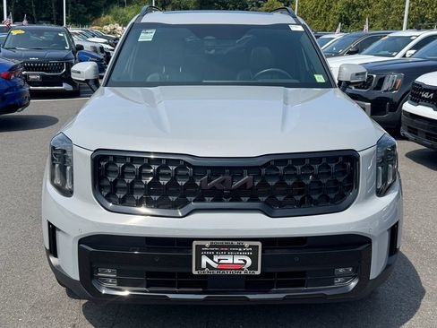 Used 2025 Kia Telluride SX X-Line AWD/4WD image 2