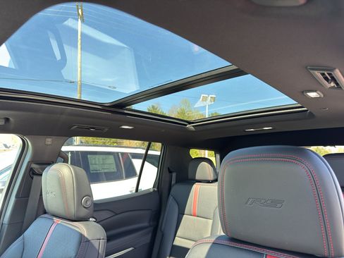 New 2026 Chevrolet Traverse RS image 16