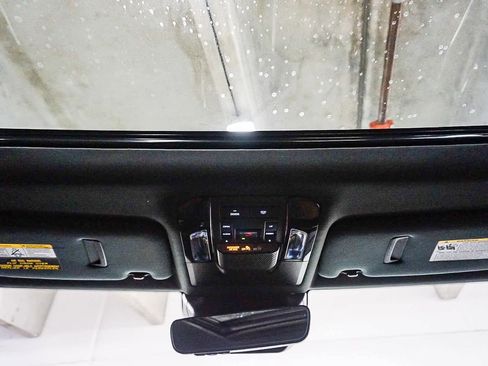 Used 2025 Lexus GX 550 image 12