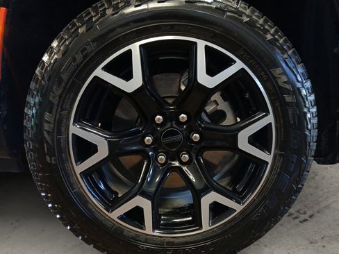 Used 2025 Jeep Wagoneer Series II image 14