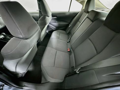 Used 2021 Toyota Corolla LE FWD image 26