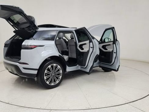 Used 2024 Land Rover Range Rover Evoque S AWD/4WD image 19