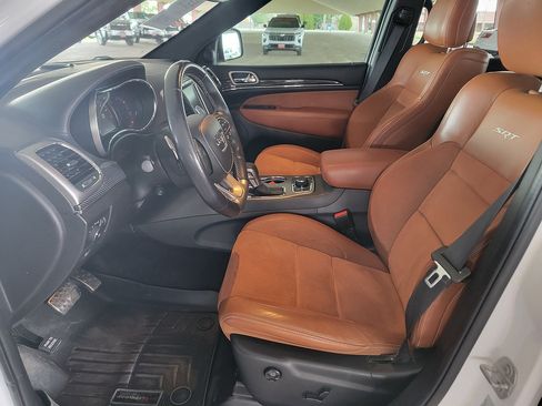 Used 2017 Jeep Grand Cherokee SRT AWD/4WD image 3