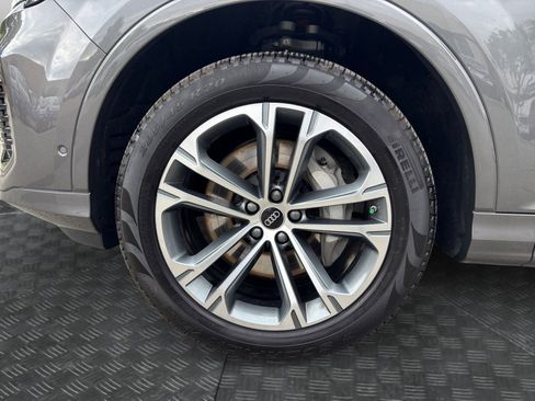 Used 2025 Audi Q7 2.0T Premium Plus w/ Premium Plus Package AWD/4WD image 9