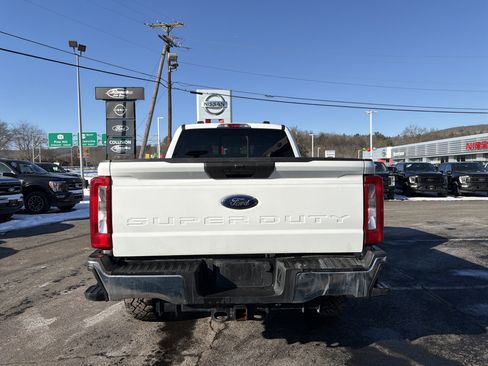 Used 2023 Ford F250 XLT w/ FX4 Off-Road Package image 7