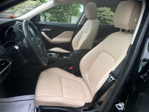 Used 2020 Jaguar F-PACE Premium AWD/4WD image 14