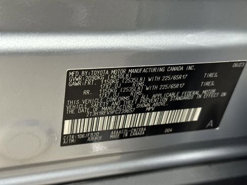 Used 2023 Toyota RAV4 LE image 32