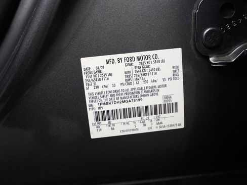 Used 2021 Ford Explorer XLT RWD image 30