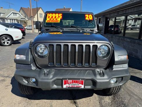 Used 2020 Jeep Wrangler Unlimited Sport image 2