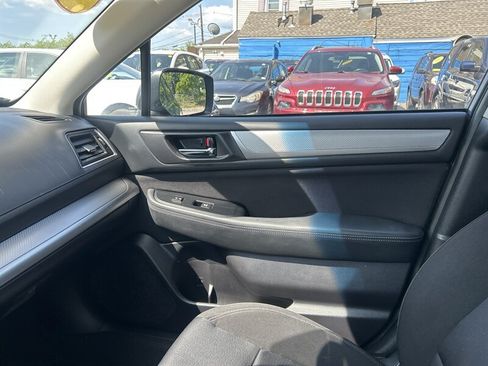 Used 2017 Subaru Legacy 2.5i Premium AWD/4WD image 11