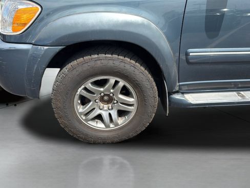 Used 2006 Toyota Sequoia SR5 RWD image 36