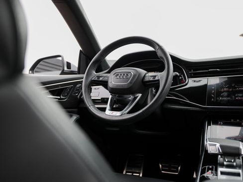 Used 2021 Audi SQ8 Prestige image 27