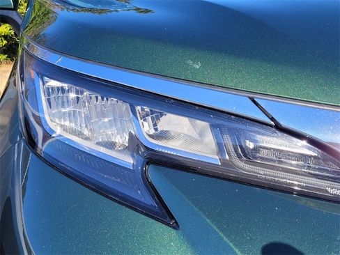 Used 2021 Toyota Sienna XLE image 10