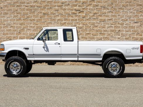 Used 1997 Ford F250 4x4 SuperCab Heavy Duty image 6
