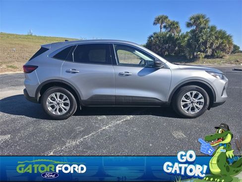 Used 2023 Ford Escape Active image 4