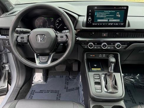 Used 2024 Honda CR-V Sport Touring image 9