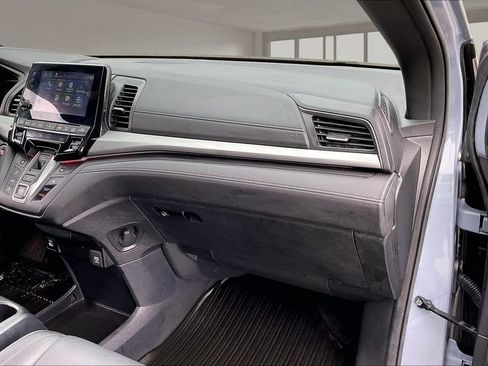Certified 2024 Honda Odyssey Sport image 27