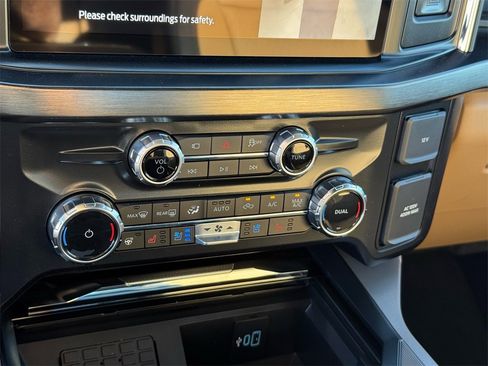 New 2026 Ford F250 Lariat w/ Chrome Package image 14