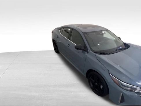 Certified 2024 Nissan Sentra SR w/ SR Premium Package image 8