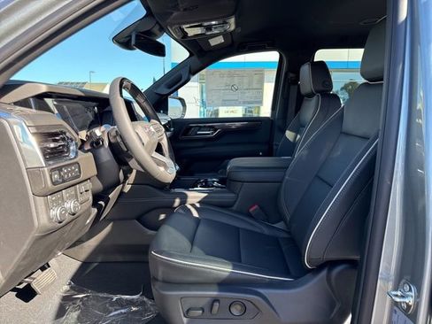 New 2026 GMC Yukon Elevation AWD/4WD image 15
