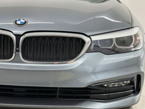 Used 2018 BMW 530e RWD image 12
