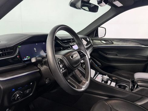 Certified 2022 Jeep Grand Cherokee Overland AWD/4WD image 23