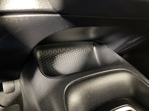 Certified 2022 Toyota Corolla LE image 30