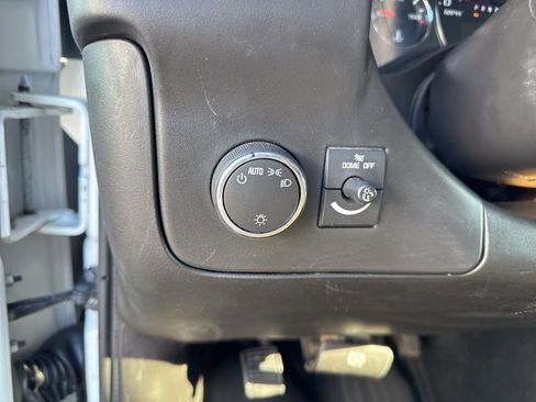 Used 2015 Chevrolet Express 2500 Work Van image 13