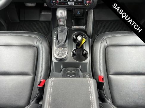 Used 2025 Ford Bronco Big Bend w/ Black Diamond Package AWD/4WD image 24