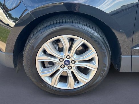Used 2022 Ford Edge Titanium w/ Equipment Group 301A AWD/4WD image 8