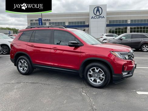 Used 2023 Honda Passport TrailSport image 1