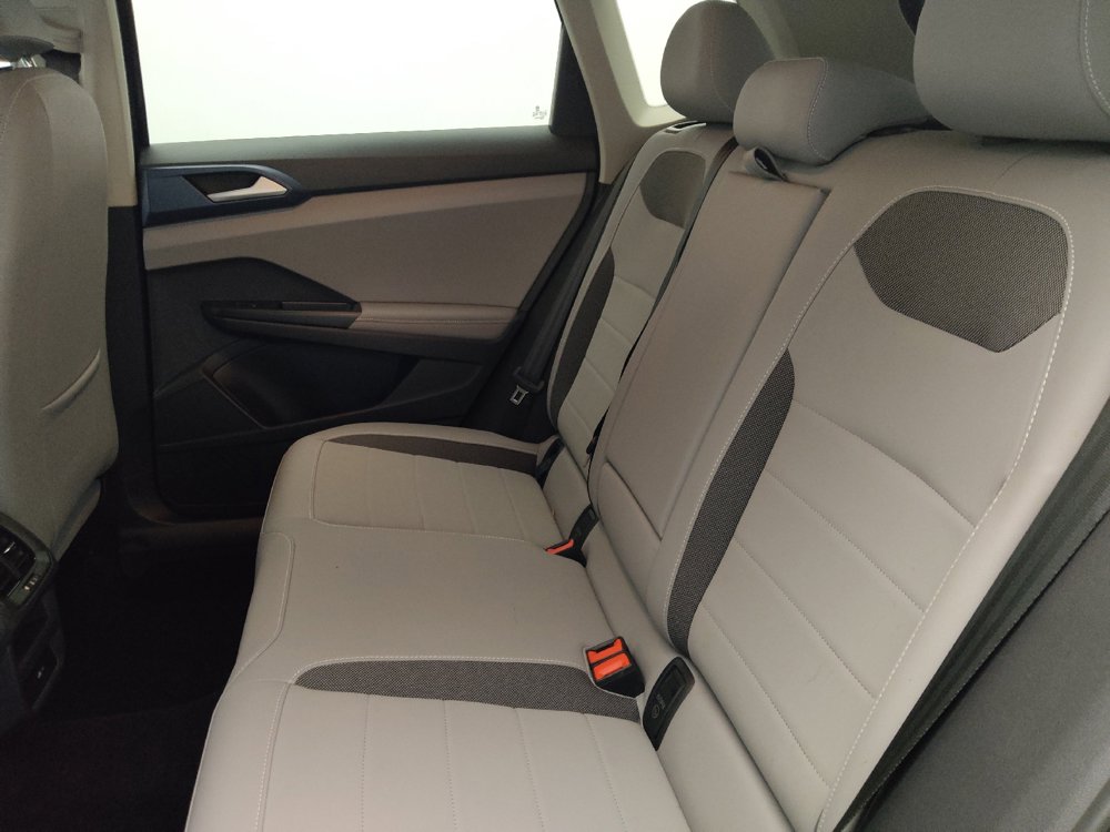 Used 2024 Volkswagen Taos SE FWD image 18