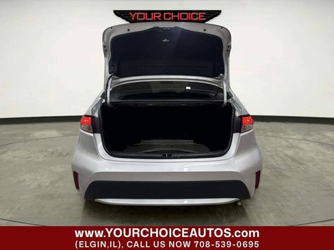 Used 2021 Toyota Corolla LE FWD image 5