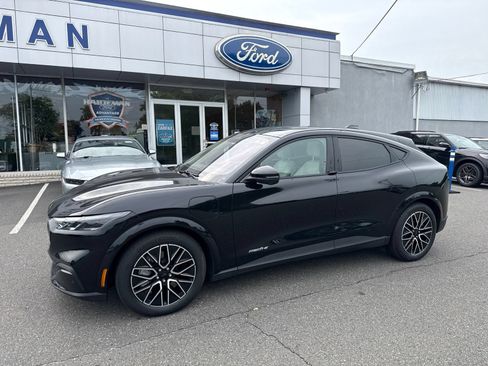 Used 2025 Ford Mustang Mach-E Premium RWD image 1