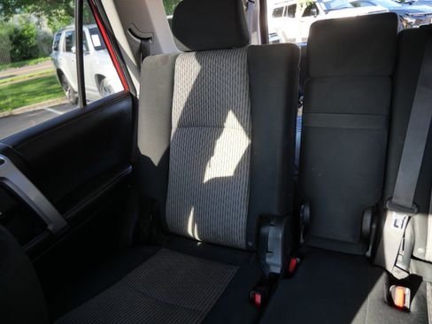 Used 2016 Toyota 4Runner SR5 AWD/4WD image 12