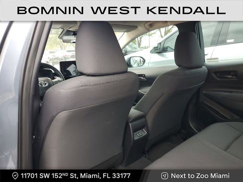 Used 2025 Toyota Corolla LE image 8