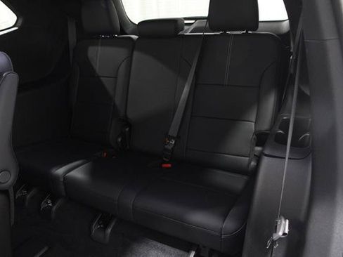 Used 2026 GMC Acadia Elevation w/ Elevation Premium Package AWD/4WD image 18