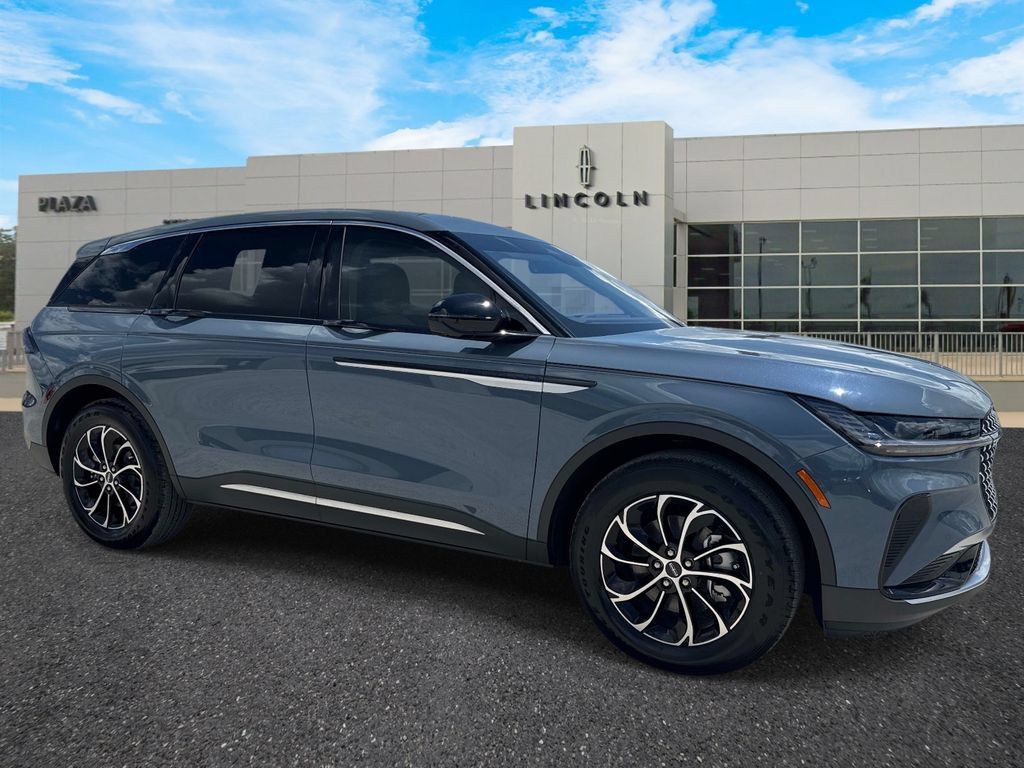 New 2026 Lincoln Nautilus Premier AWD/4WD image 1