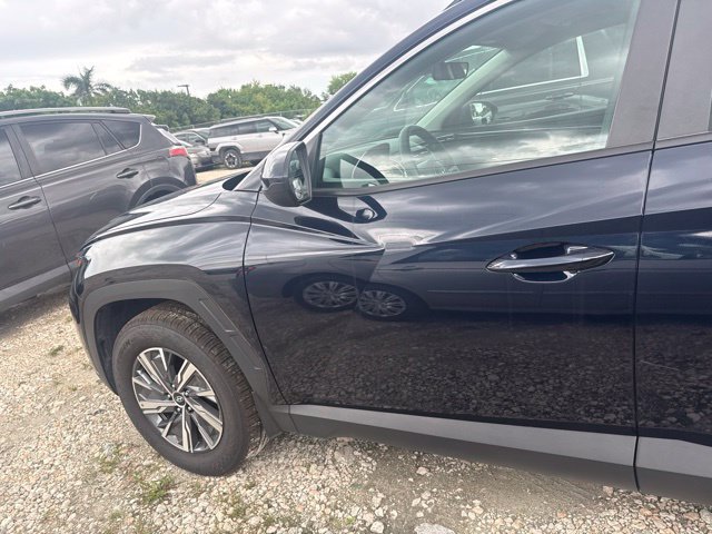 Used 2024 Hyundai Tucson Blue AWD/4WD image 10