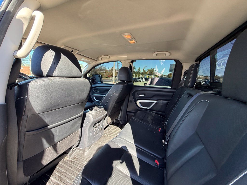 Used 2019 Nissan Titan PRO-4X w/ Pro-4x Convenience Package AWD/4WD image 25