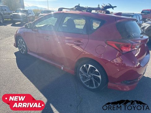 Used 2017 Toyota Corolla iM image 4